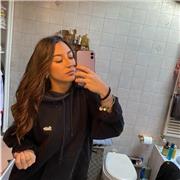 Studentessa offro lezioni di inglese a scuole elementari e medie